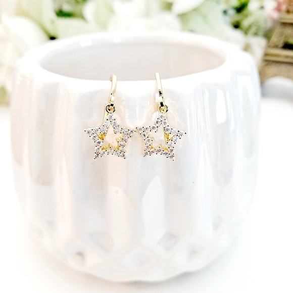 Huggie hoop 16K gold star Rhinestone Festival casual hoop earrings 💖2/$30 - Picture 11 of 15